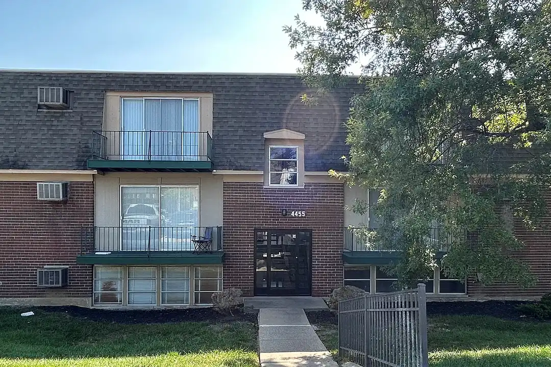 Delshire Apartments – photo 1