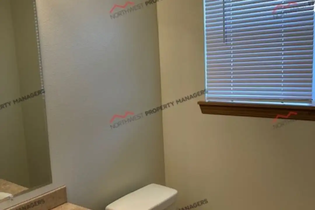 2381 Jackson Hwy unit #3 - More