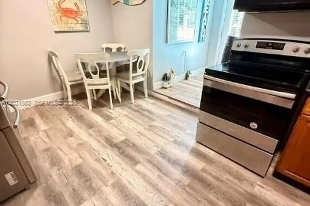 57 NE 24th St #63B - View 5