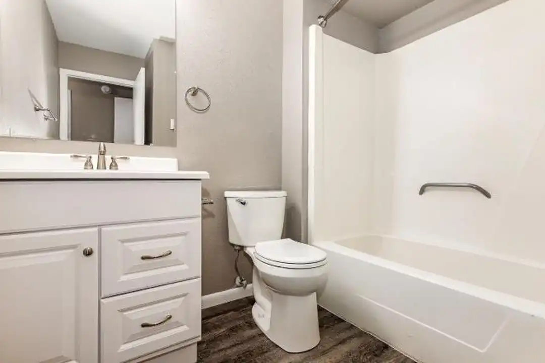 4668 Talmadge Green Rd – photo 1