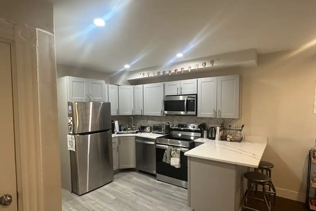 1501 Commonwealth Ave unit 205 - View 5