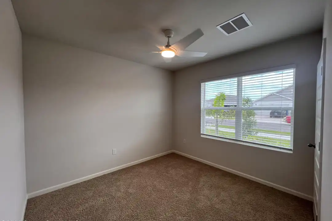1394 Garabaldi Cir SE - View 3