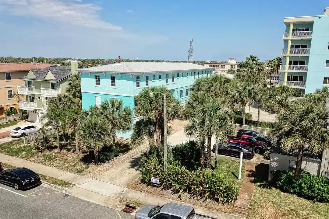 129 11th Ave N unit C - View 2