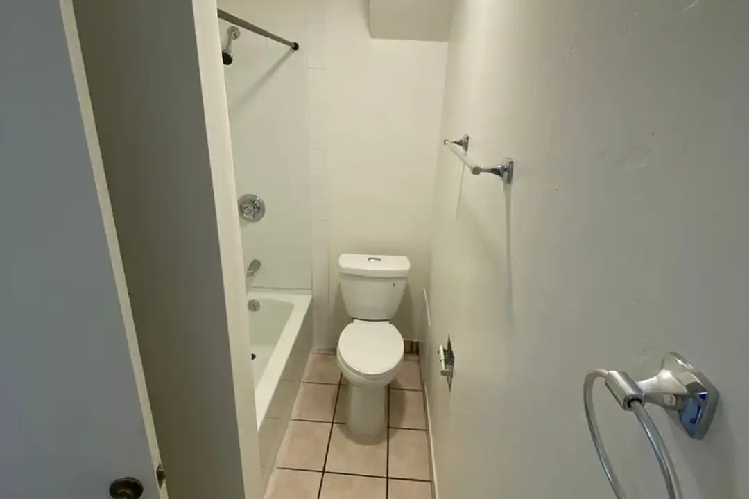 5310 Carpinteria Ave unit 10 - View 6