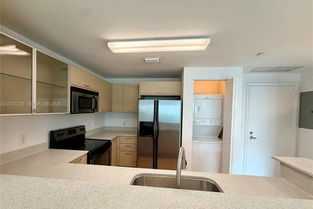 Apartment in Miami - View 4