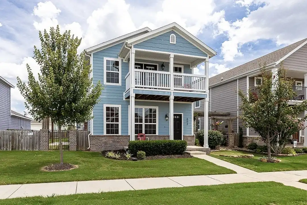 604 N Longfellow Ln – photo 1