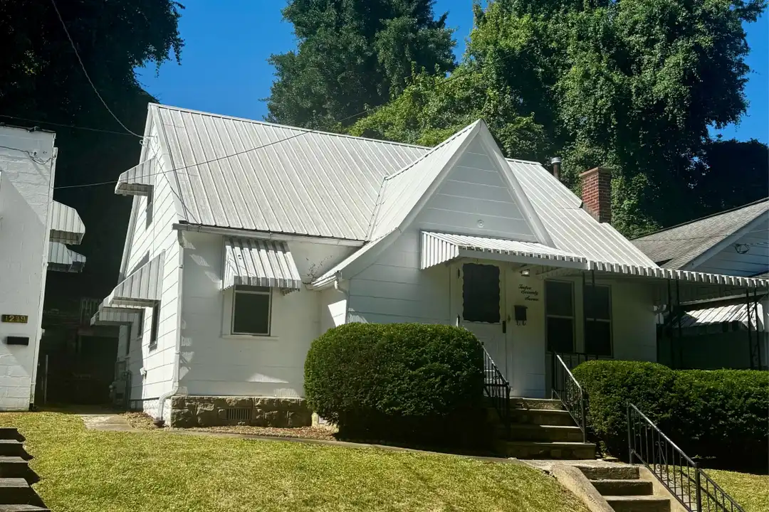 1277 26th St – photo 1
