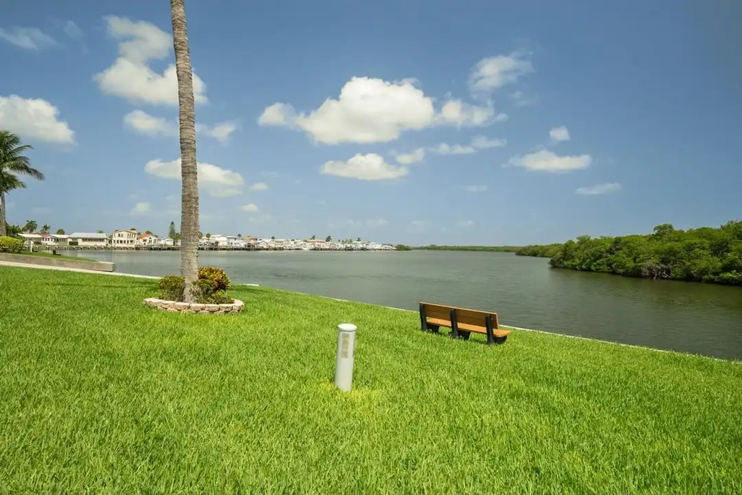 718 Nettles Blvd unit 1537492P - View 6