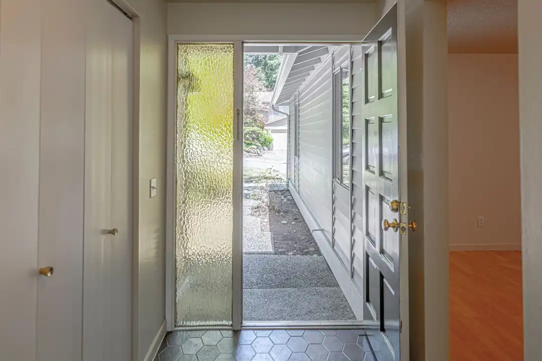 17123 NE 31st Pl - View 2