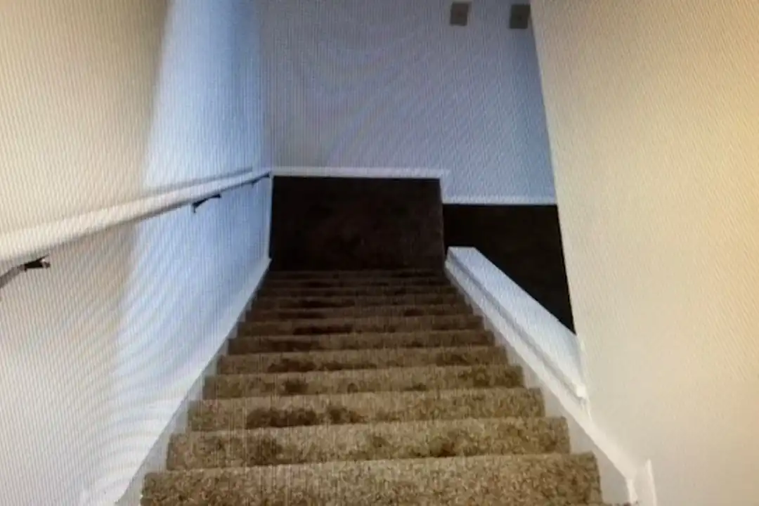 Apartment in New Cumberland - View 6