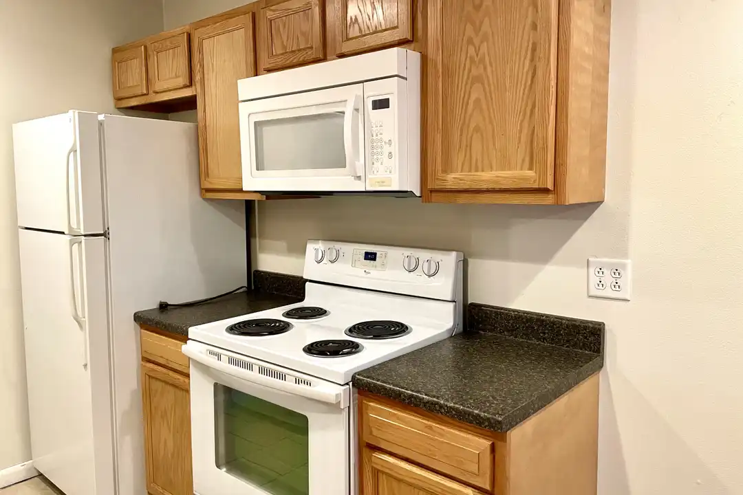404 E College St unit # 4 – photo 1
