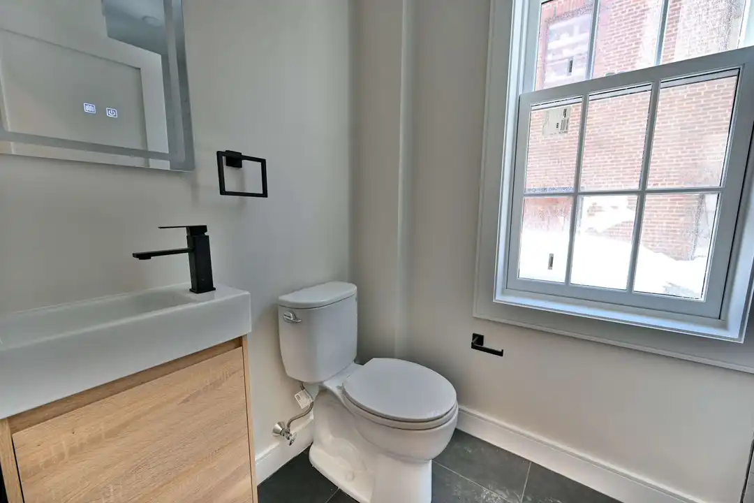15 Winchester St - View 4