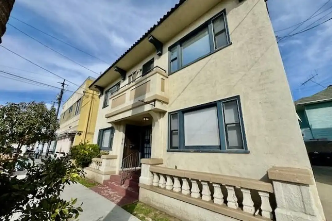 210 Falcon Ave – photo 1