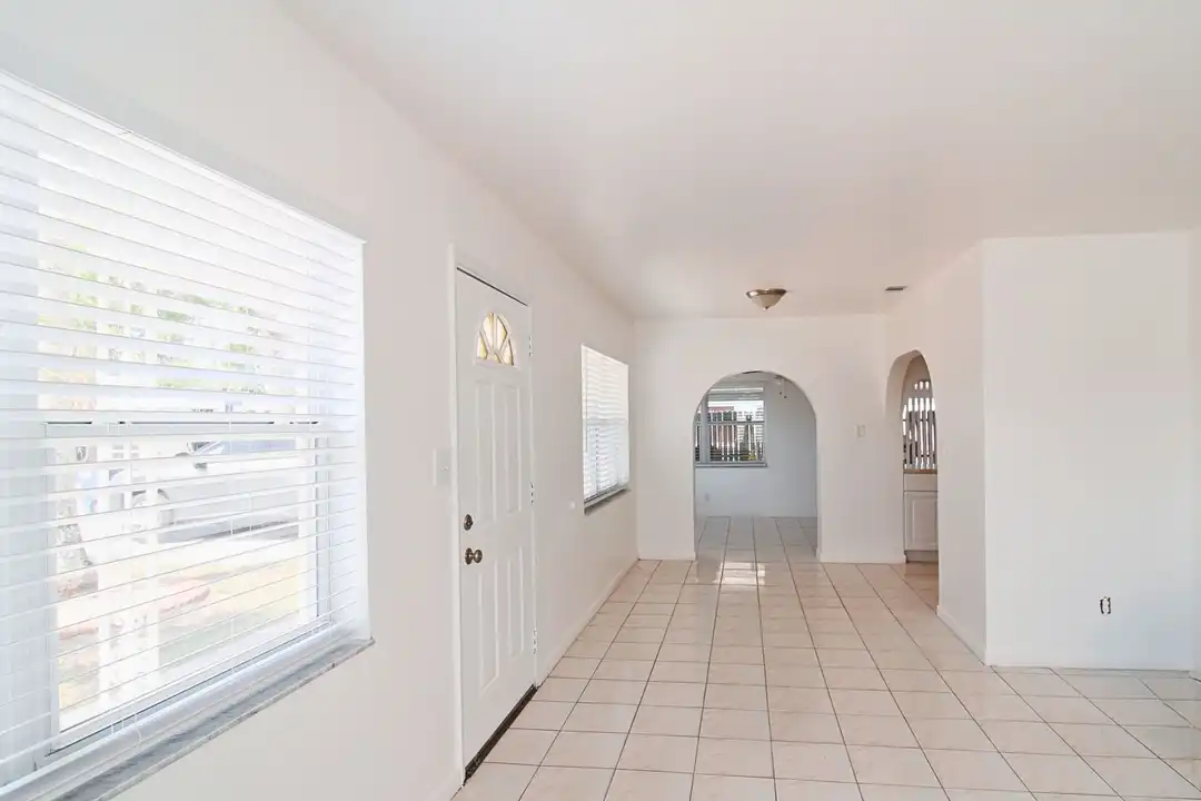 3403 W St Louis St – pohled 2