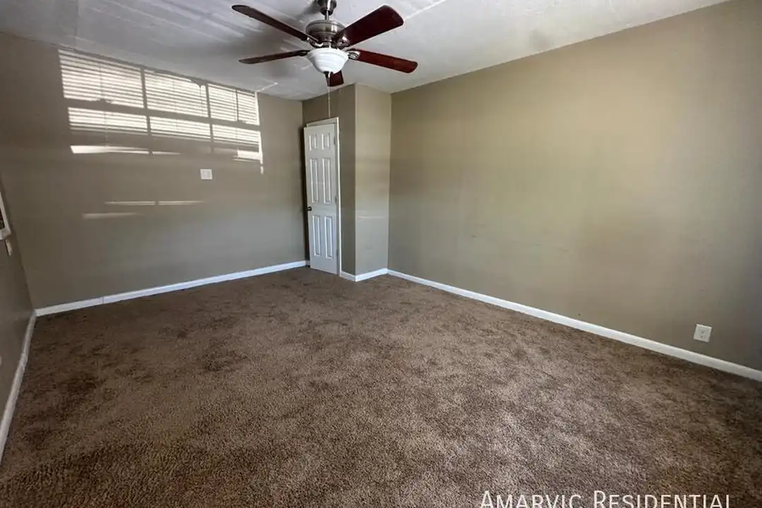 3514 Golfview Rd – photo 1 of 6