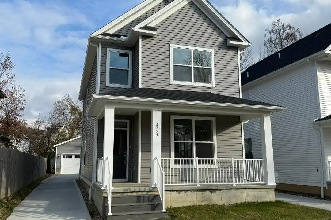 2253 E 97th St – photo 1