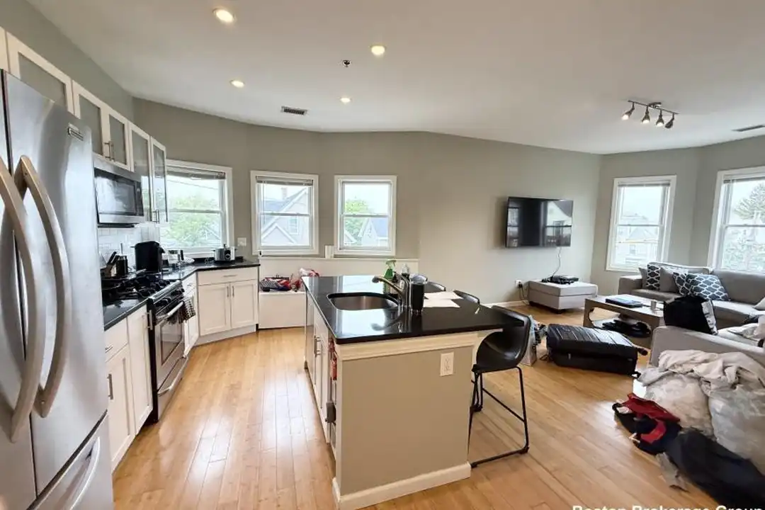 112 Chester St - View 2