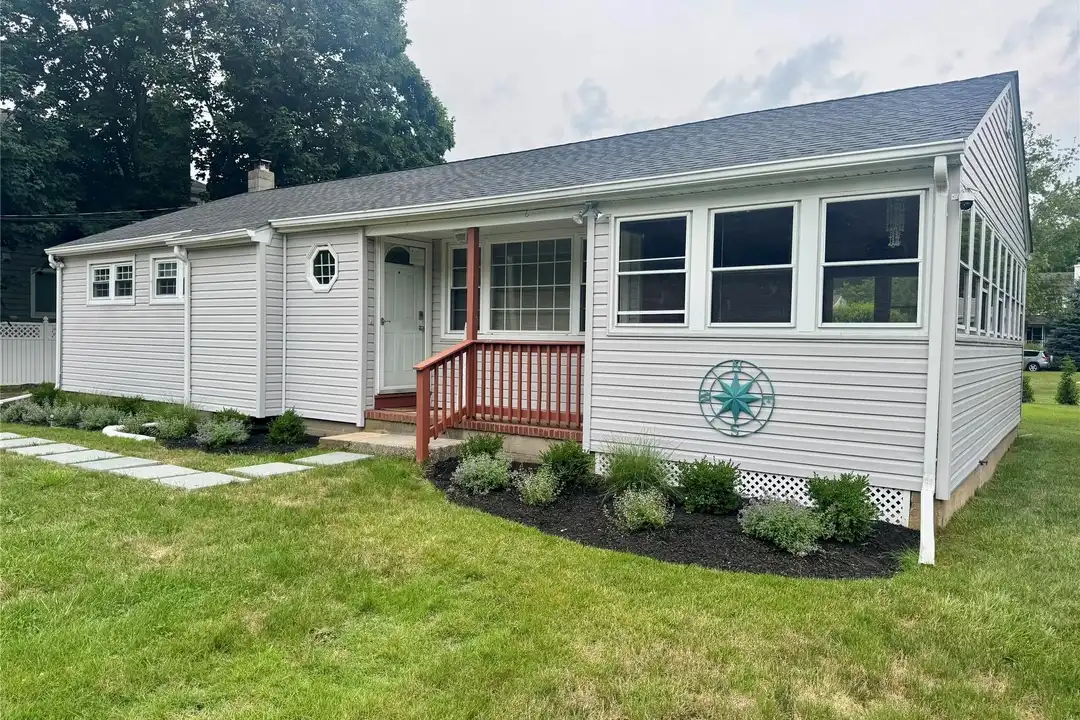 220 Fiddler Ln – photo 1 of 21