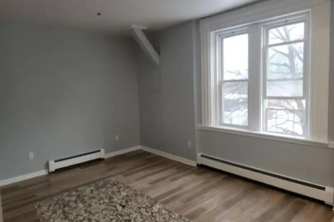 10 Green St - View 3