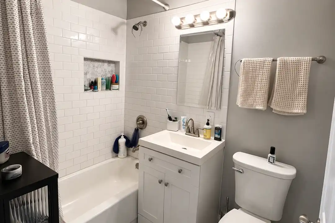 Apartment in Madison - View 5