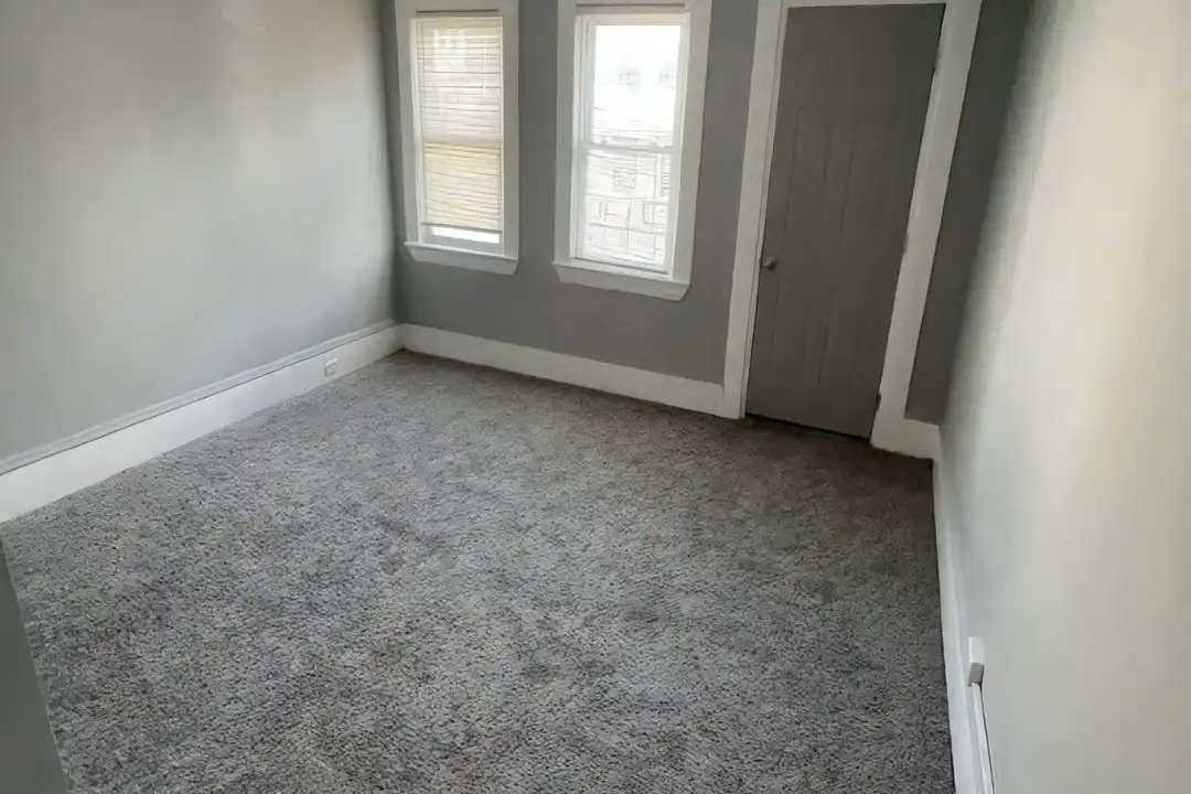 1924 E 123rd St - View 2