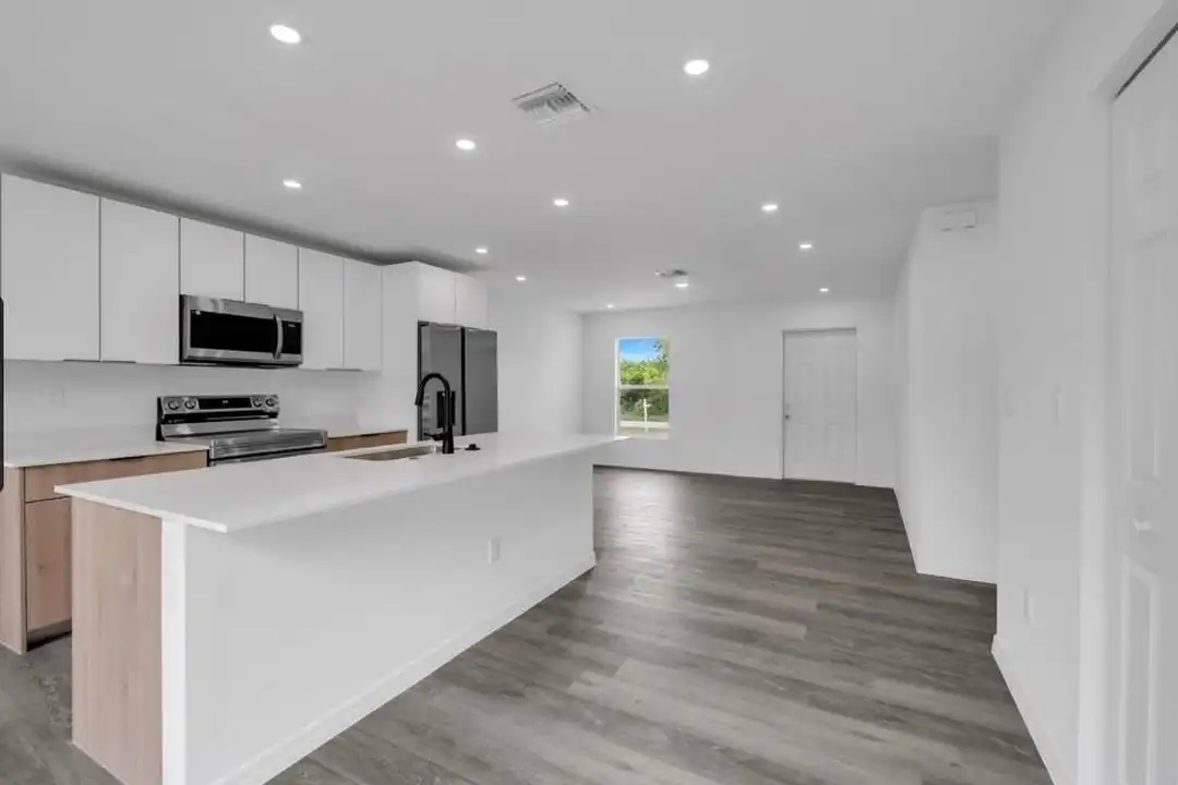 382 McArthur Blvd - View 5