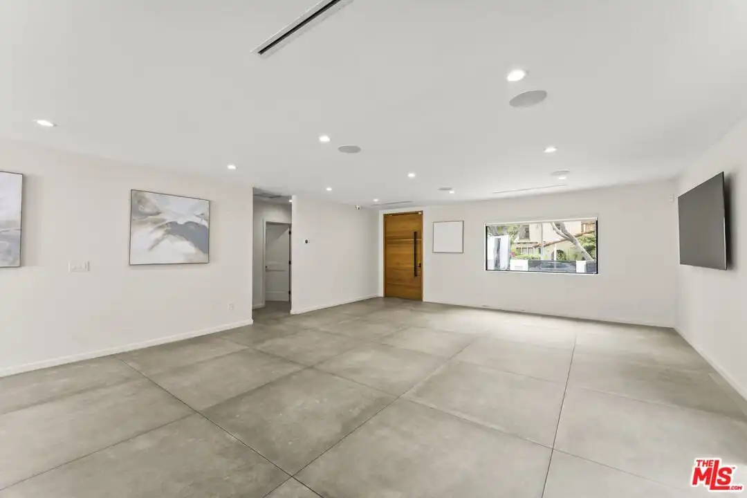 6459 Colgate Ave - More