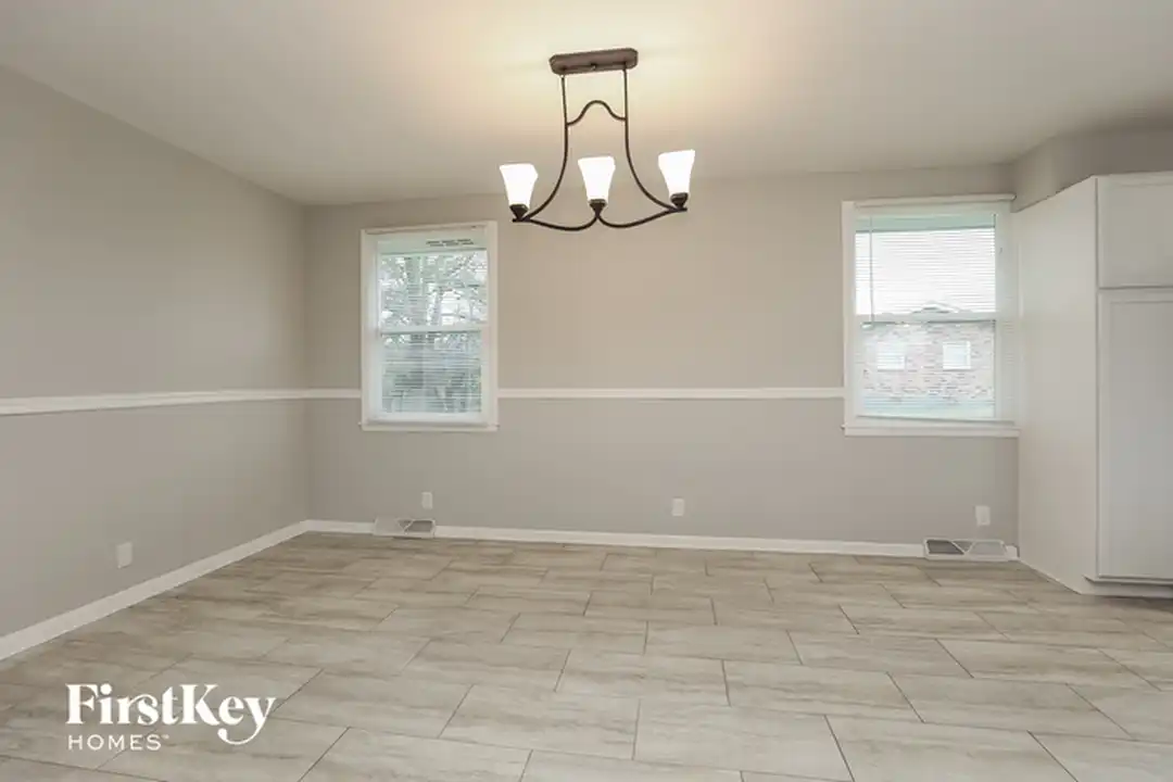 159 Wessington Pl - View 4