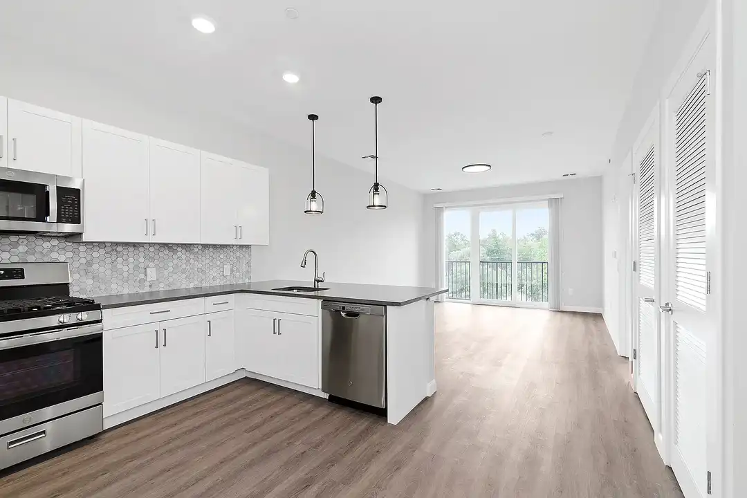 Whippany Village Apartments – photo 1 of 23