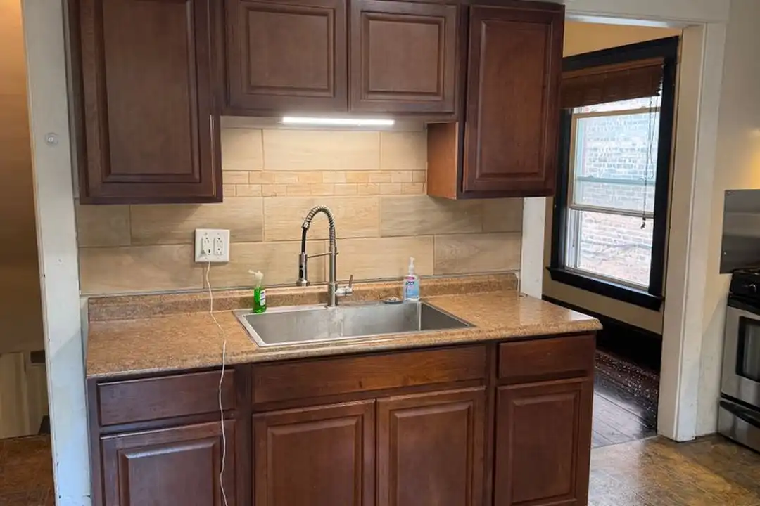 1315 W 85th St unit 1311 – photo 1
