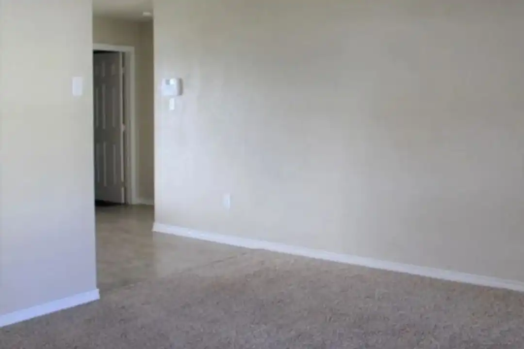 901 Hill St - View 5