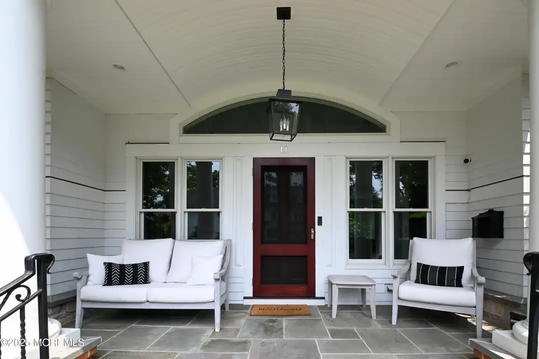 11 Red Oak Dr - View 3