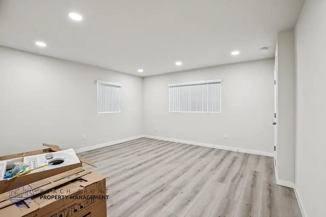 716-722 East 7th Street - View 6