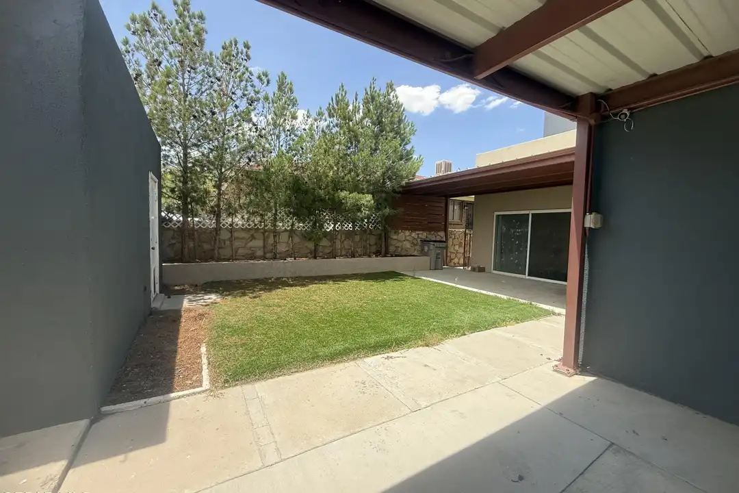 3604 Keltner Ave #B – photo 1