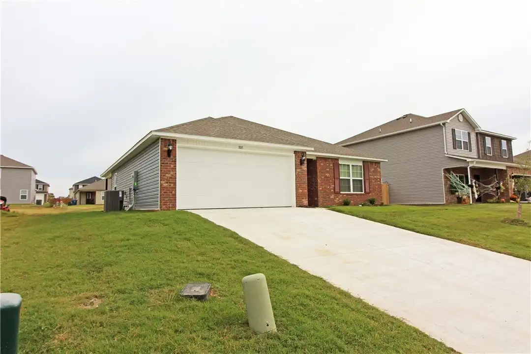 803 SW Green World St - View 3
