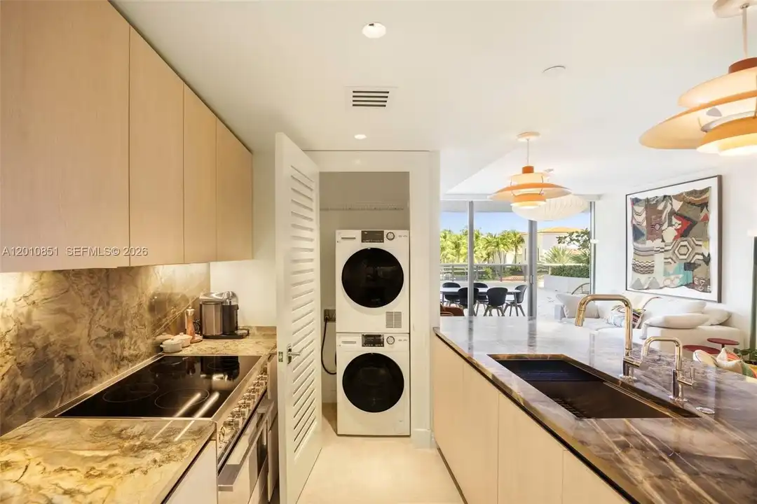 5875 Collins Ave #503 - View 4