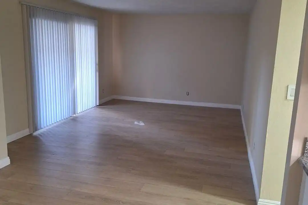 1249 Edwards St unit 30 – photo 1