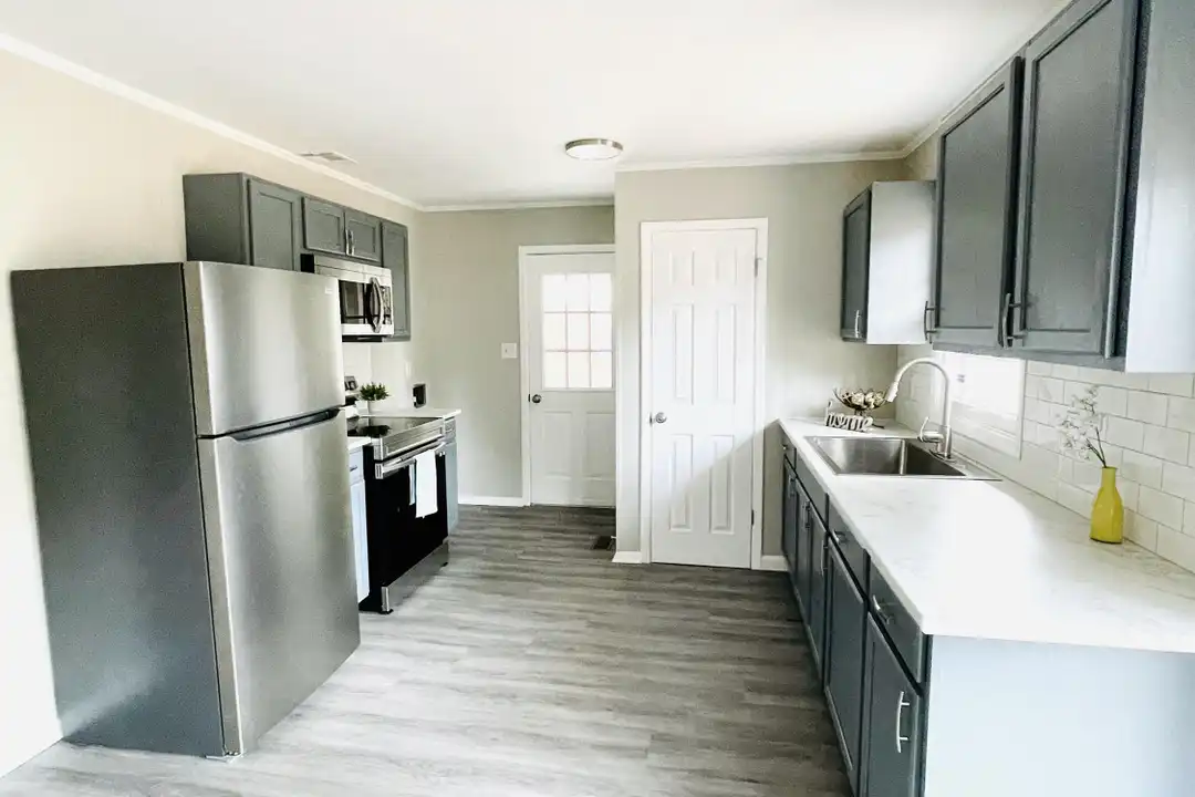 338 Milburn Dr - View 3