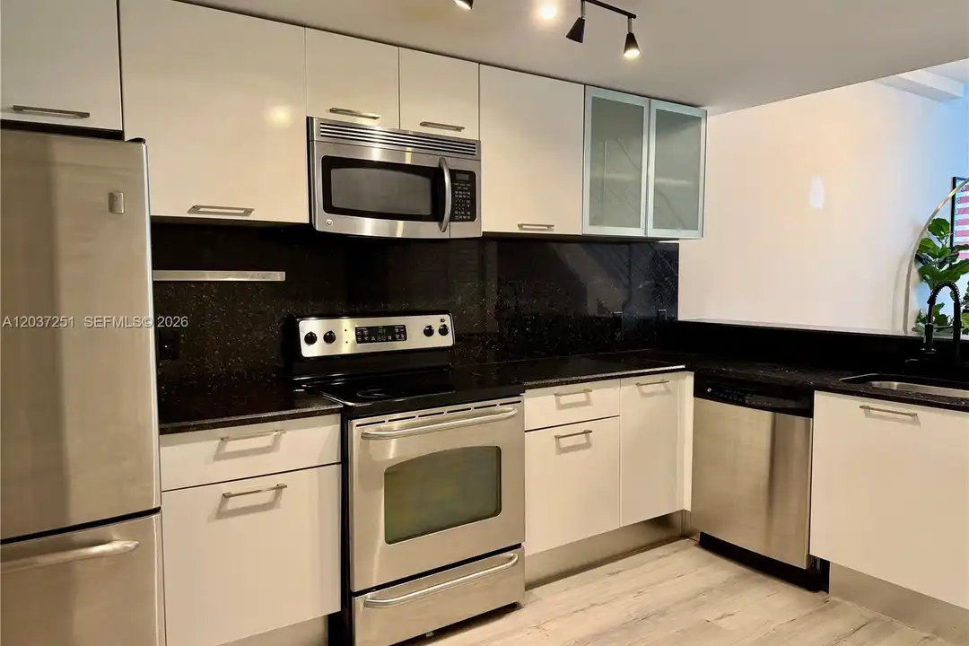 3339 Virginia St unit 129 - More
