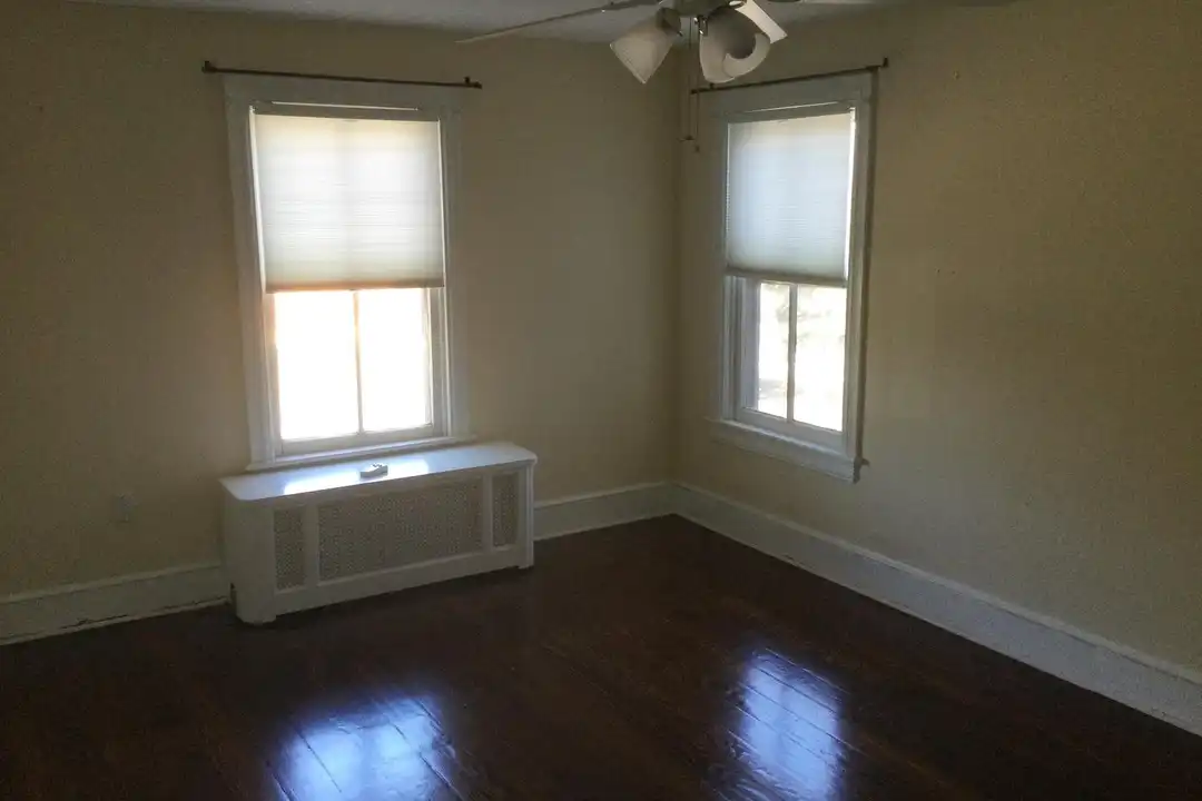 17 Walnut St - View 4