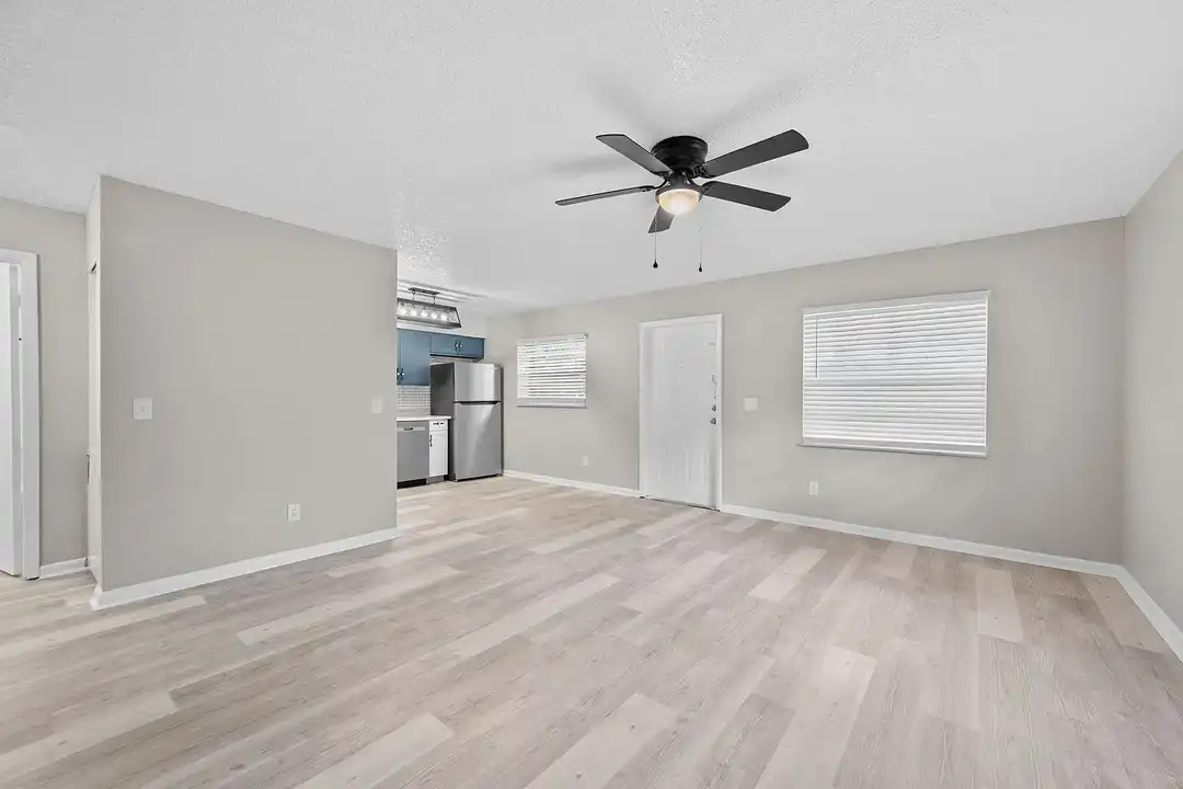 Canterbury Place Apartments - View 4