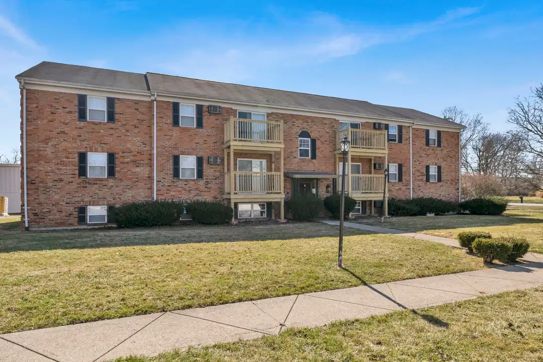 930 Snider Rd unit 203 – photo 1 of 16