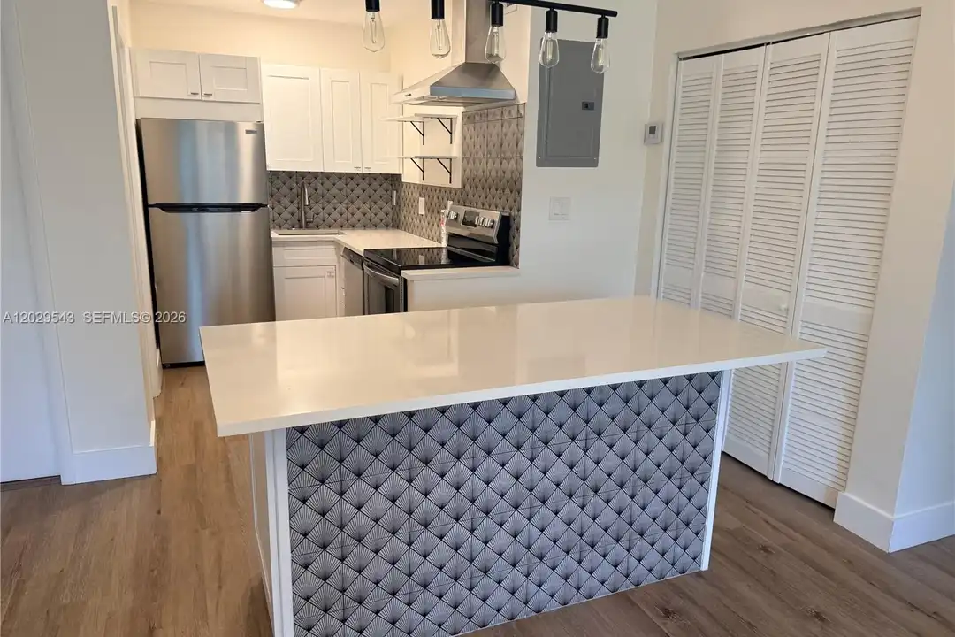 260 S Cypress Rd unit 108 - View 3