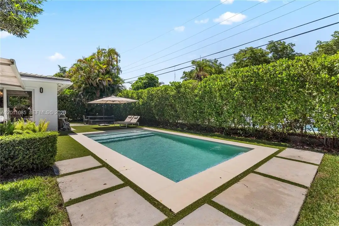 1531 Consolata Ave - View 5