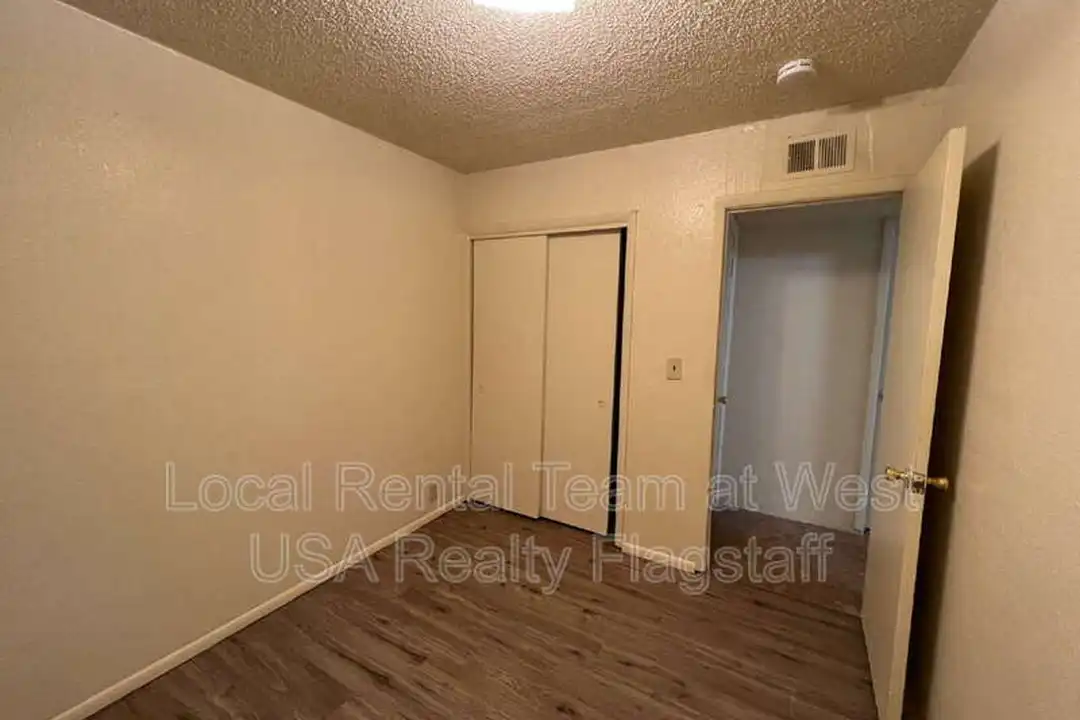 117 E Ellery Ave unit 2 - More