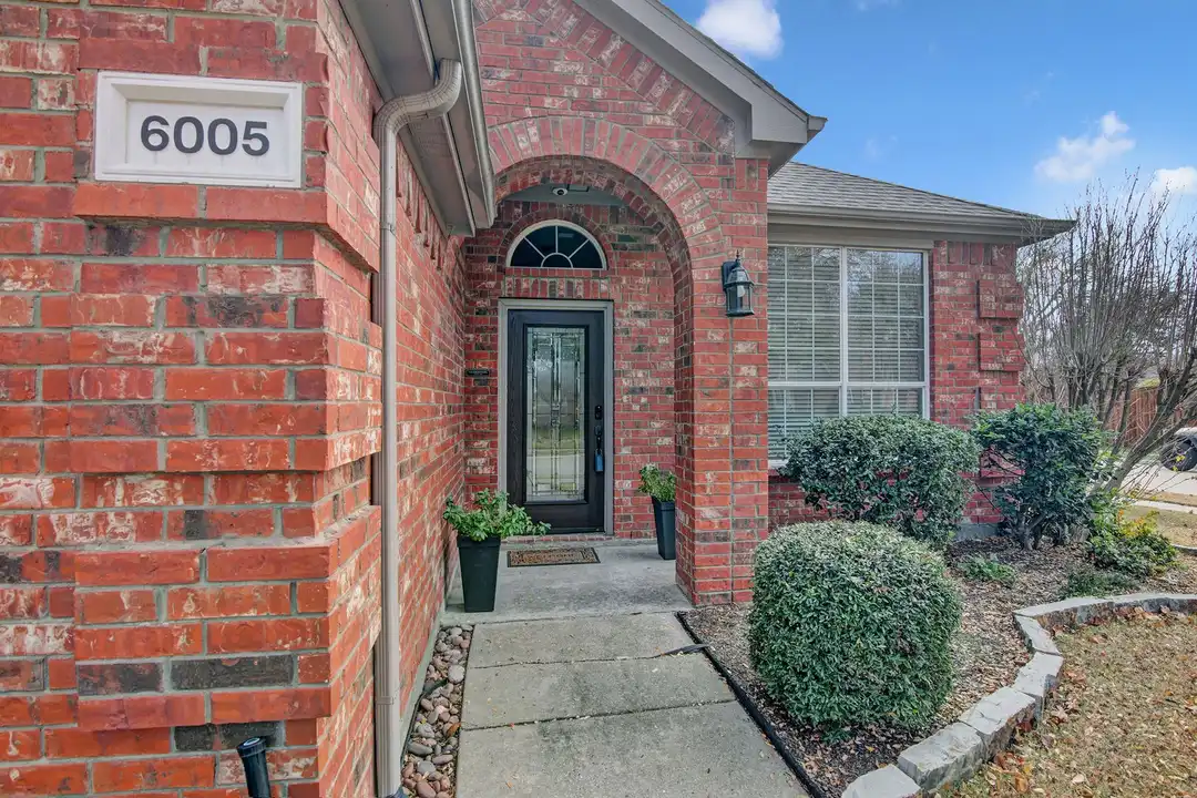 6005 Pine Meadow Ln - View 2