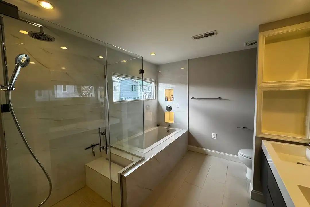 513 Whittier St NW - View 5