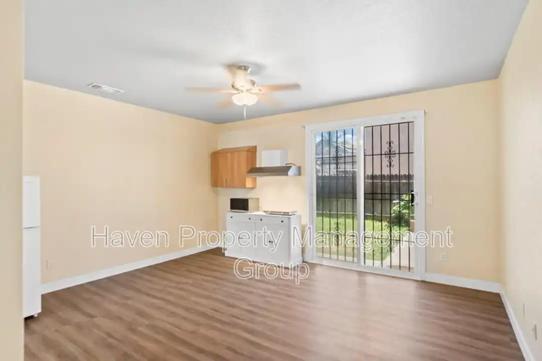 382 Pestana Ave unit A – photo 1