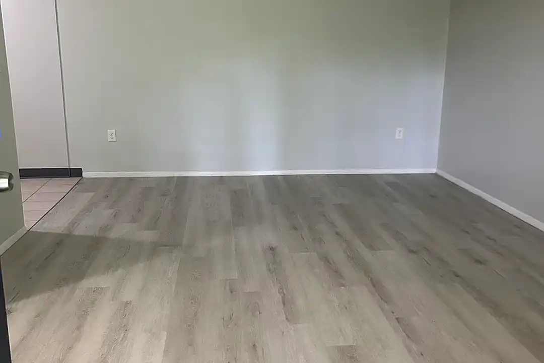 Beaver Crest Townhomes and Garden Apartments – photo 1 of 11