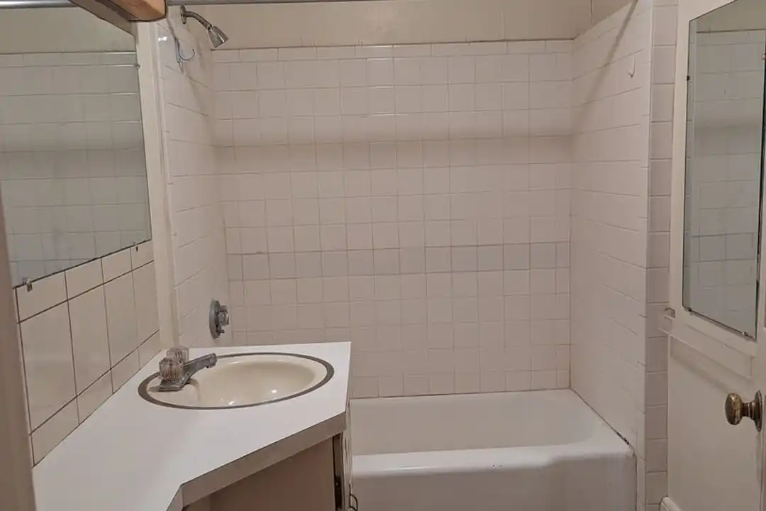 127 Bay State Rd unit B - More